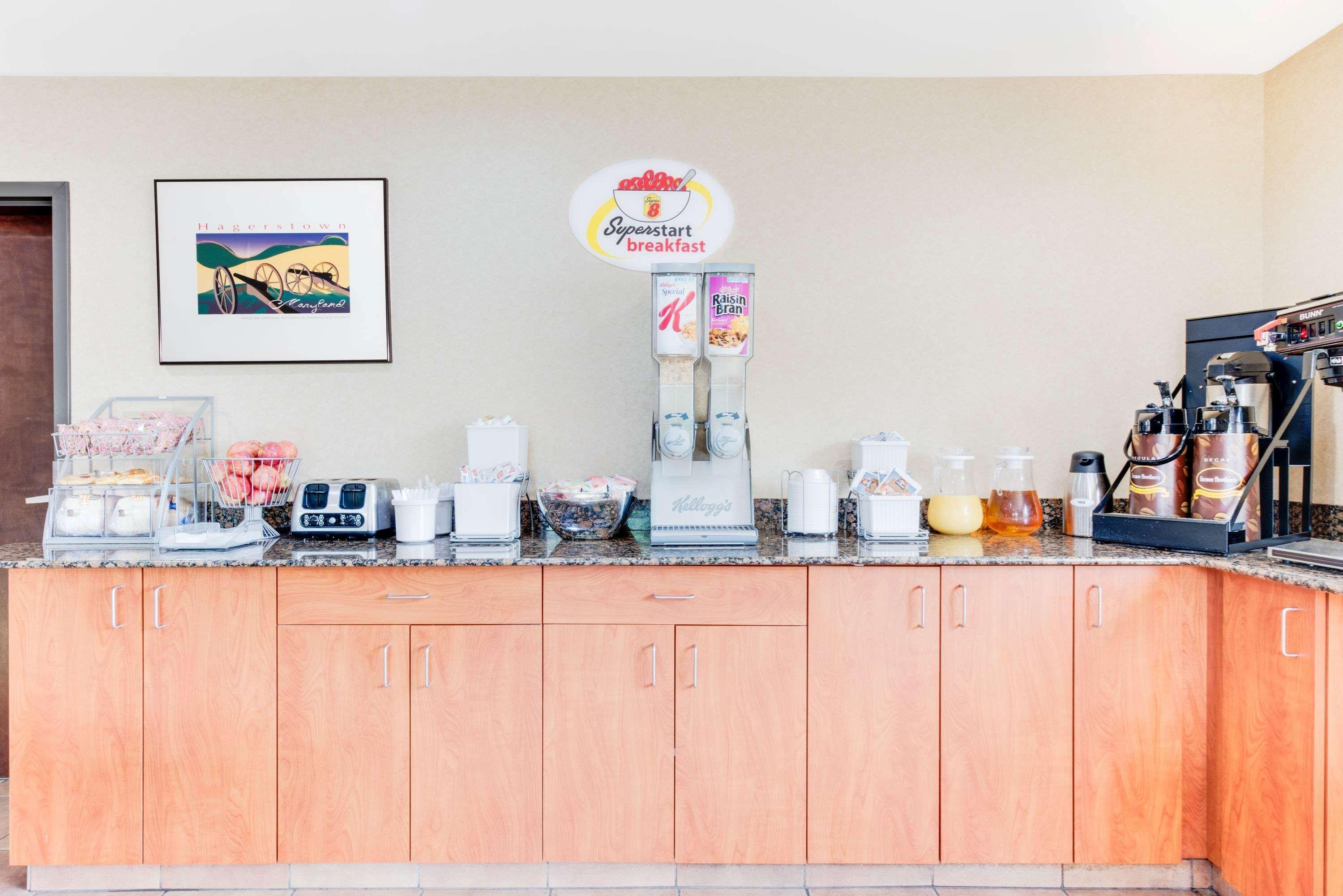 Motel Super 8 By Wyndham Hagerstown I-70 Extérieur photo